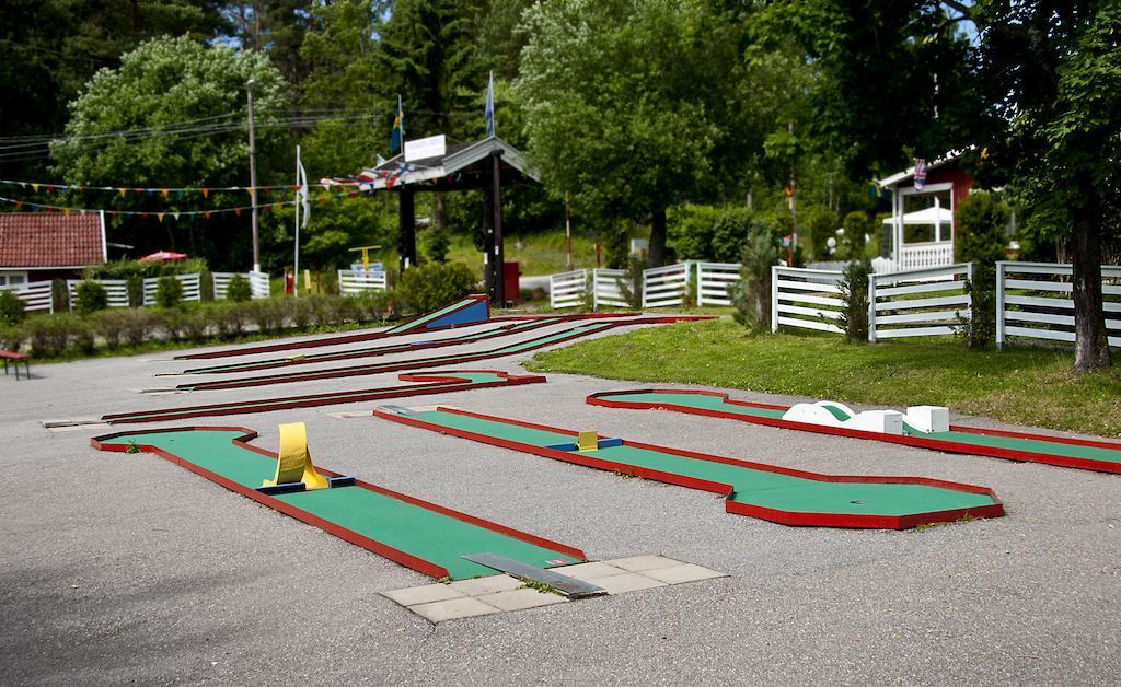 Roesjoebaden Camping & Stugby Sollentuna Zewnętrze zdjęcie
