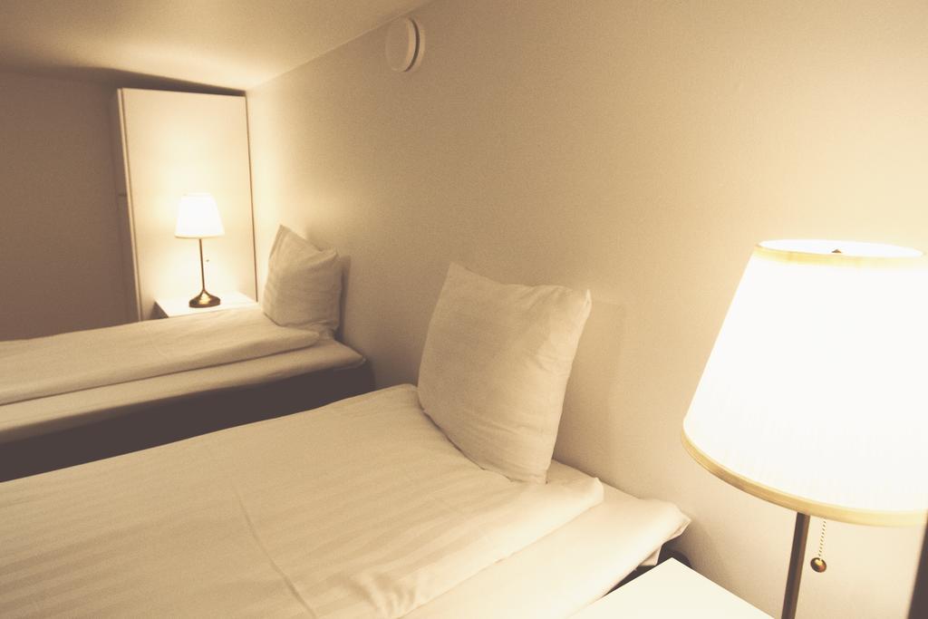 Roesjoebaden Camping & Stugby Sollentuna Zewnętrze zdjęcie