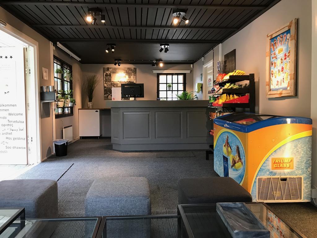 Roesjoebaden Camping & Stugby Sollentuna Zewnętrze zdjęcie