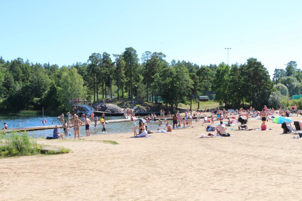 Roesjoebaden Camping & Stugby Sollentuna Zewnętrze zdjęcie